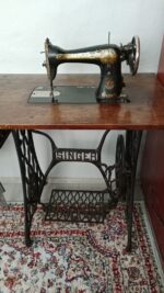 100 yıldan eski Gümüş Kafa Antika Singer Dikiş Makinesi