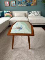 Fransız, Art-deco üslupta, üstü mozaik işçilikli ahşap antika sehpa