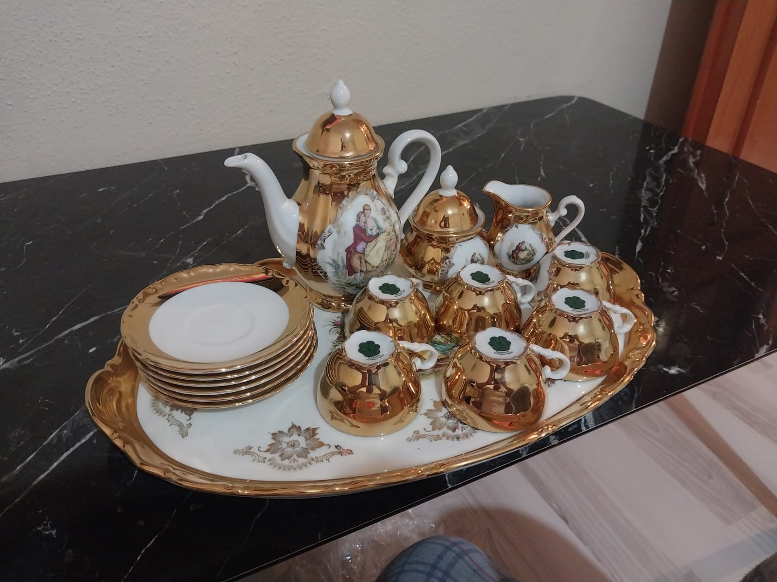 Bavaria 22 karat gold antika fincan takımı