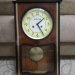 Hislon Kurmalı Antika Duvar Saati - Alman Mekanizma - Sarkaç ve Anahtarı tam