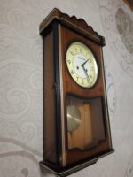 Hislon Kurmalı Antika Duvar Saati - Alman Mekanizma - Sarkaç ve Anahtarı tam