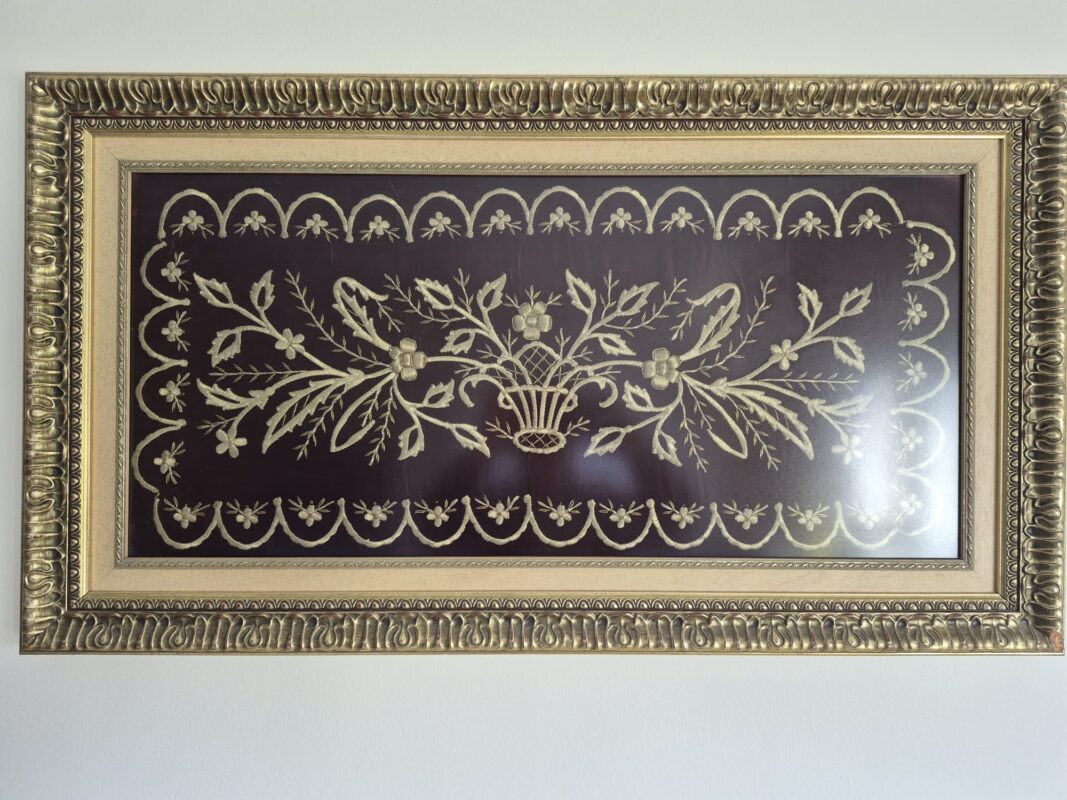 OSMANLI DÖNEMİNDEN KEREVET YASTIĞINDAN TABLO 55CM X 100 CM